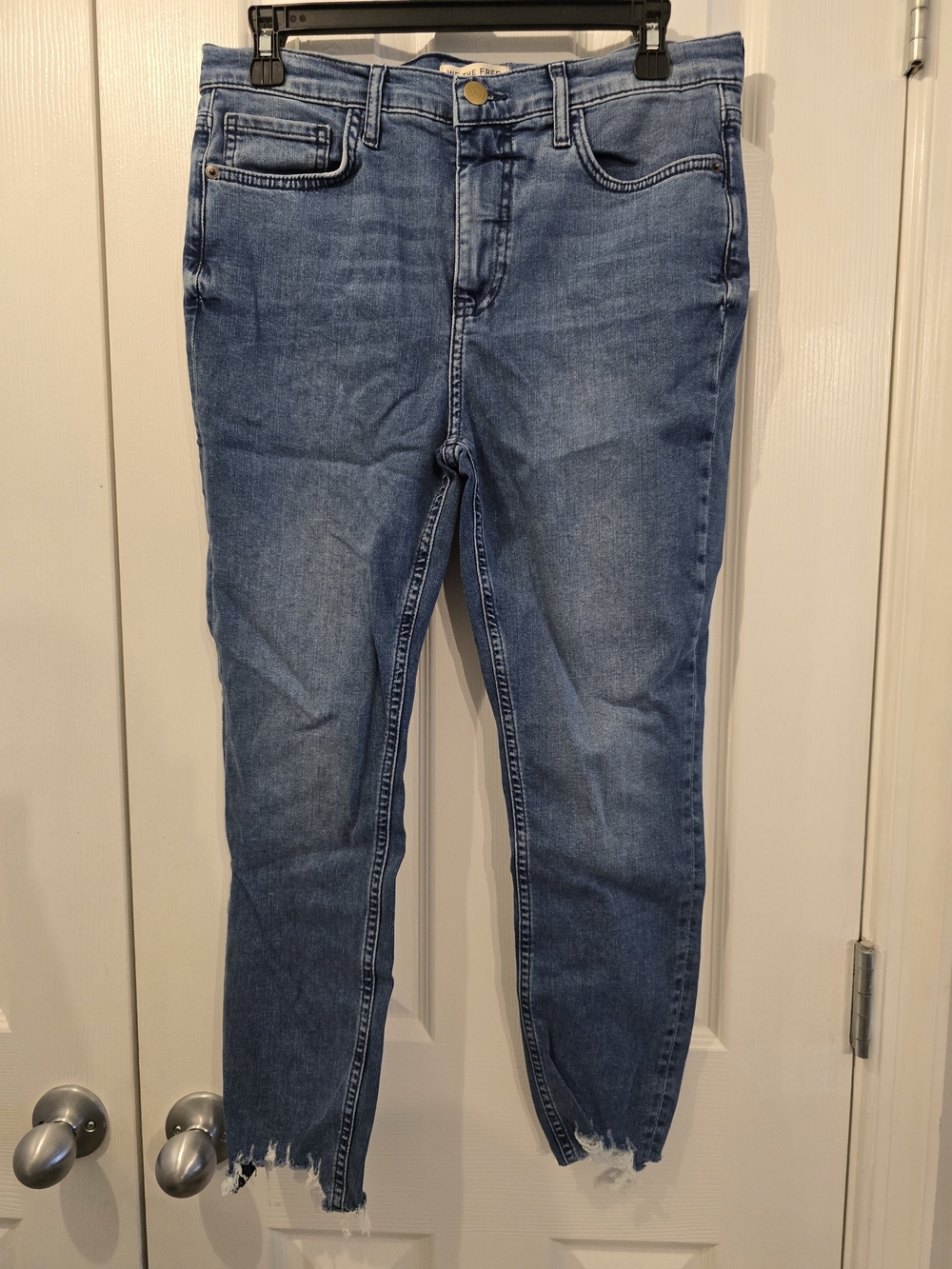 NWOT We The Free Cropped Jeans - 31